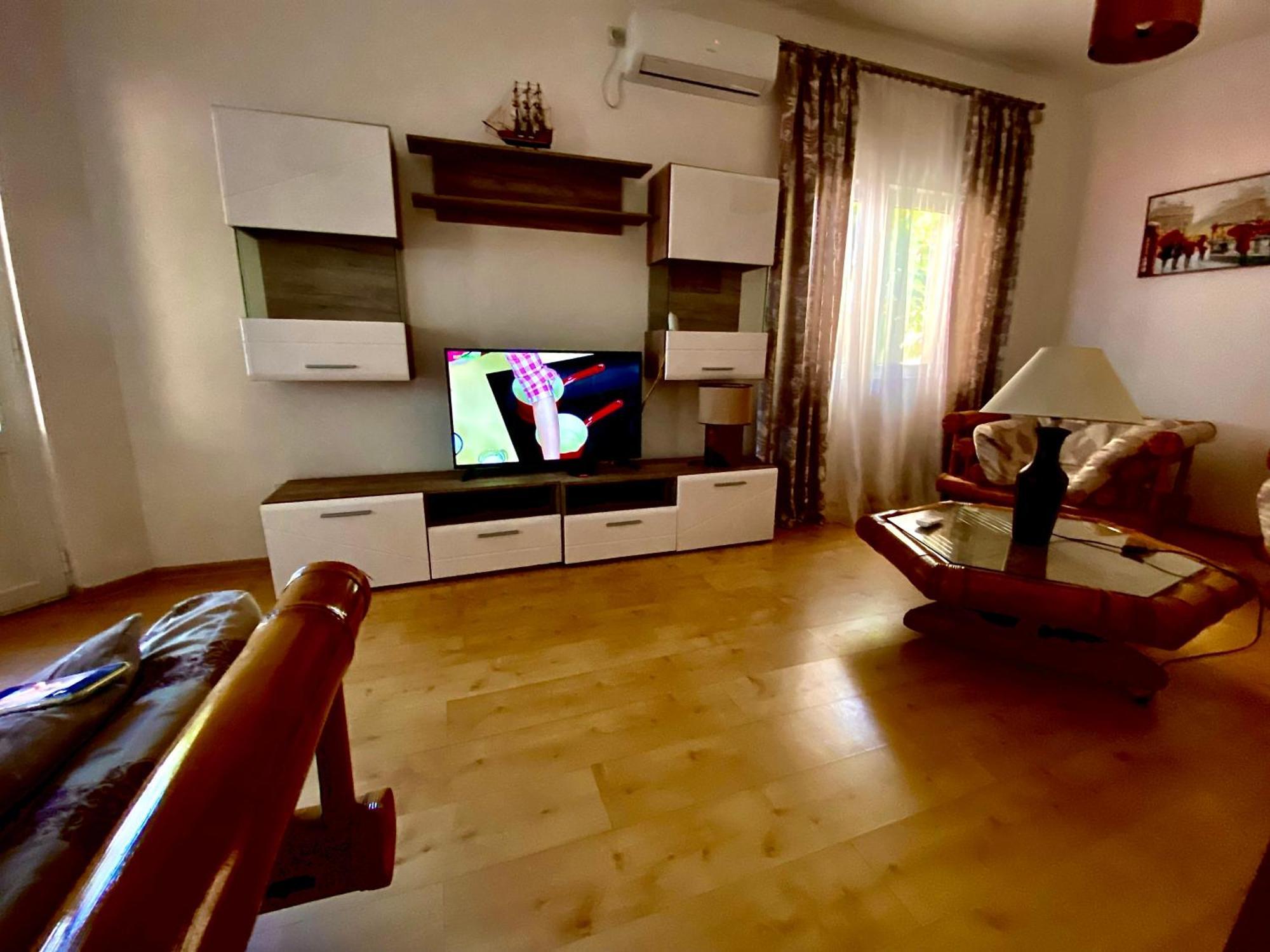 Villa Svetlana Prčanj エクステリア 写真